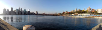 Manhattan, the Brooklyn Bridge and Brooklyn Bridge Park